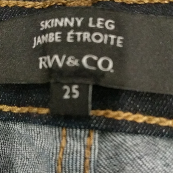 50% off RW&CO Dark skinny jeans - Picture 3 of 3